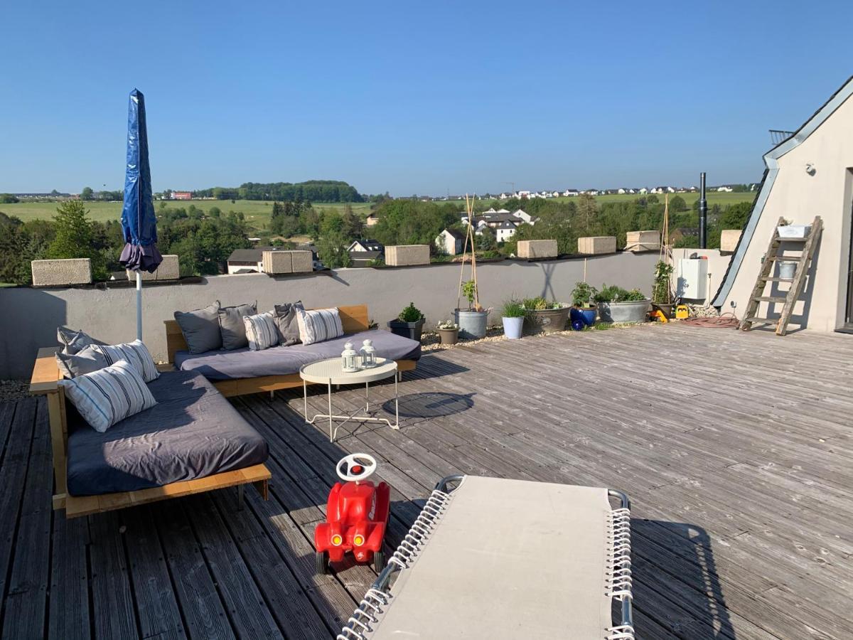 Design Appartment With Big Terrace Halsenbach Luaran gambar