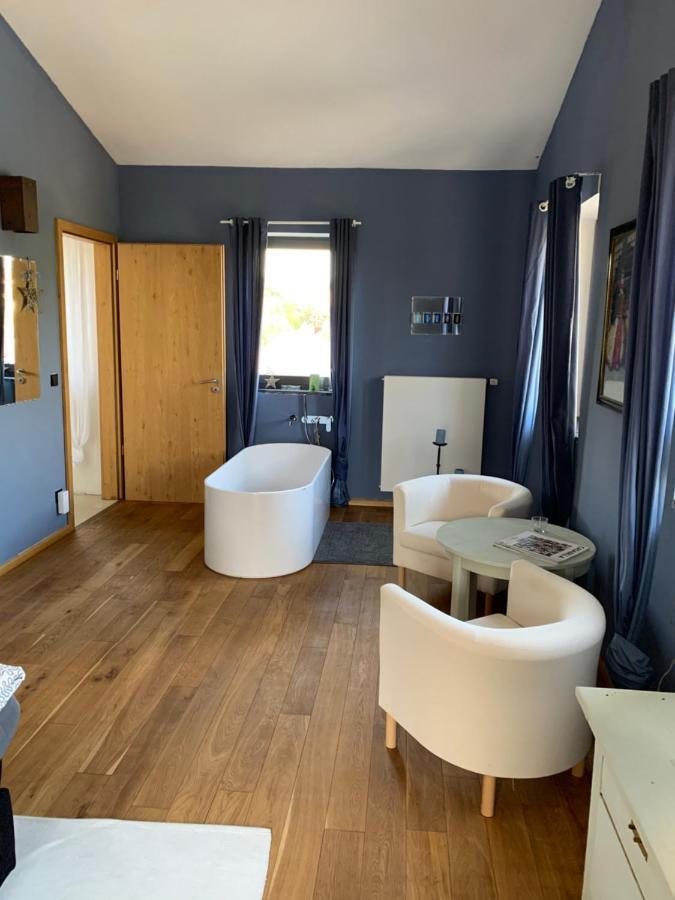 Design Appartment With Big Terrace Halsenbach Luaran gambar
